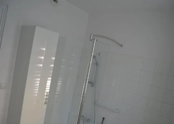 Marie Louise 3 étoiles Dans Maison De à 400m Du Centre