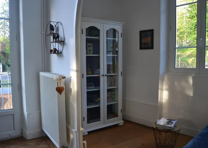 Marie Louise 3 étoiles Dans Maison De à 400m Du Centre Appartement *